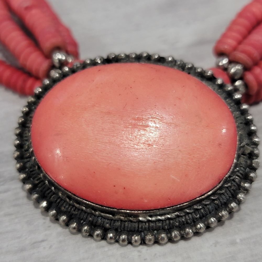 Vintage Boho Coral Multi Strand Beaded Torsade Necklace Tropical Earthy - Picture 5 of 17